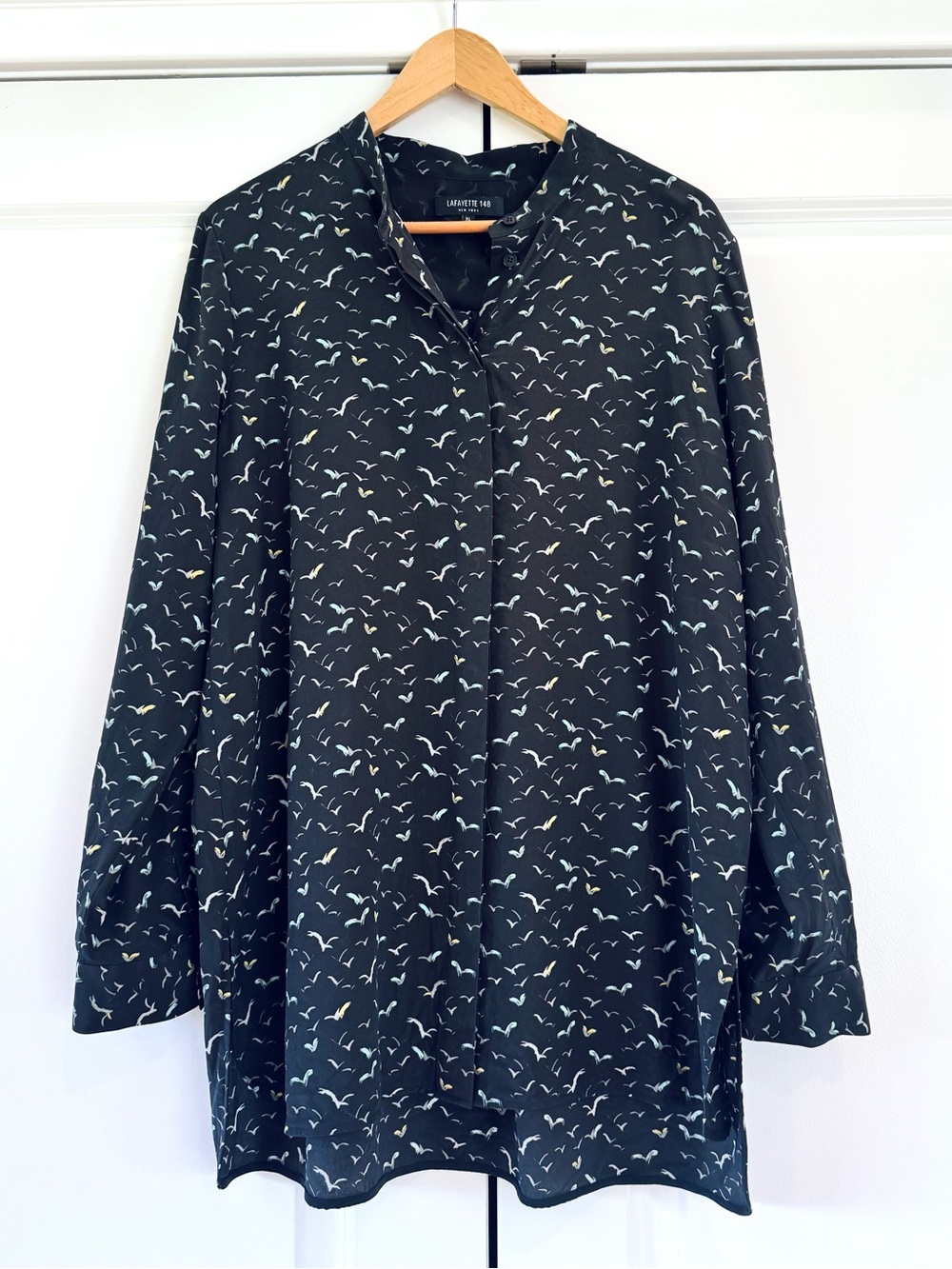 Lafayette 148 Silk Blouse Button Down Black Bird Print Long Sleeve Size XL - Picture 7 of 7